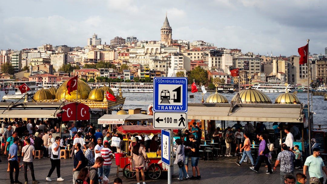 Perakende, tüketim ve ekonomi haberleri için İstanbul kıyısında kalabalık