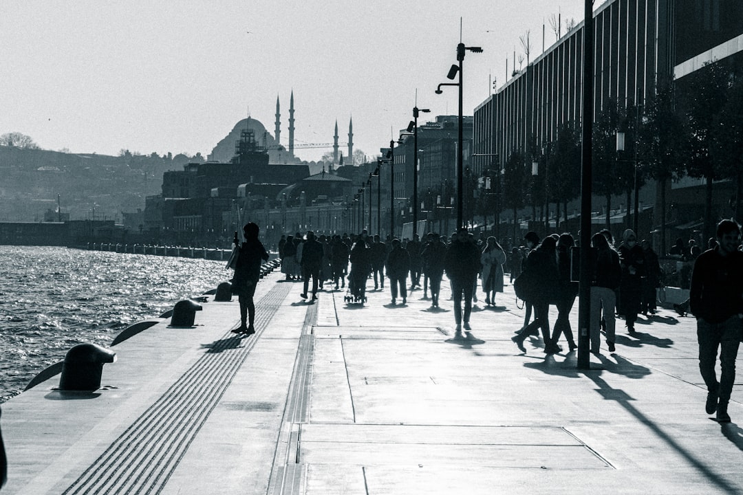 Türkiye şehir yaşamı ve kamusal alan haberleri için sahil yürüyüşü